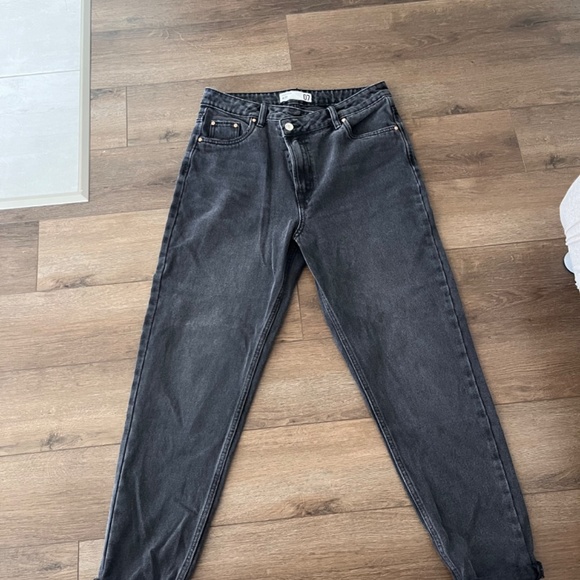 Hot jeans - Picture 2 of 5